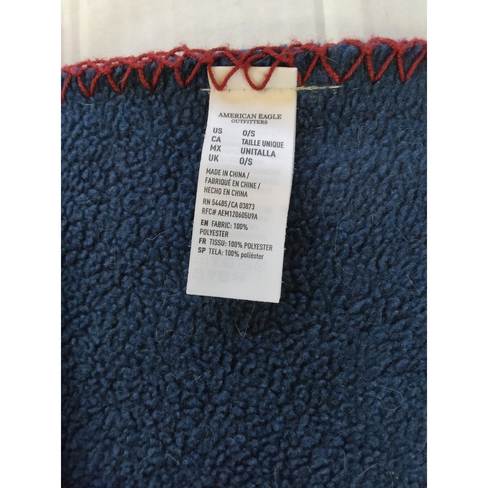 American Eagle Outfitters Fleece Throw Blanket Navy Red White 50x60 Logo Y2K - Picture 3 of 8